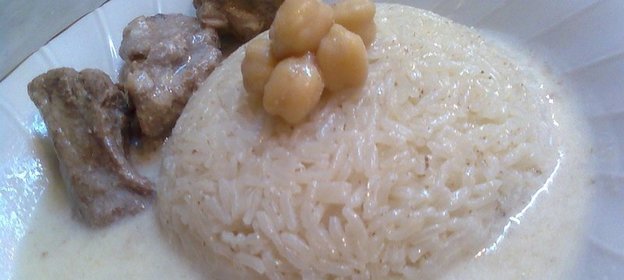 Тушеное мясо в йогурте