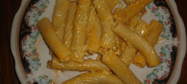 Макароны с котлетой по хитрому