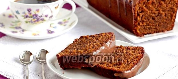 Кофейный кекс с корично-сметанным соусом