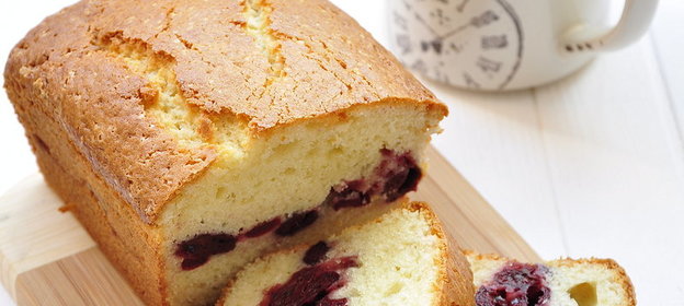 Творожный кекс с вишней и брусникой Darbo