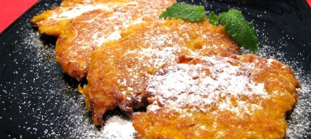 Яблочно-морковные оладьи