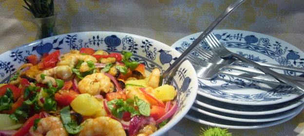 Картофельный салат с морскими фруктами