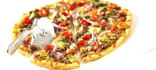 Пицца с сырым фаршем