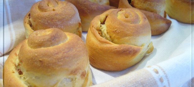 Московские булочки с корицей и фисташками