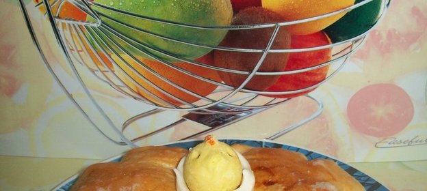 Разрезной рулет и булочки