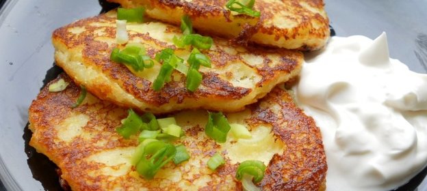 Картофельные оладьи с сыром
