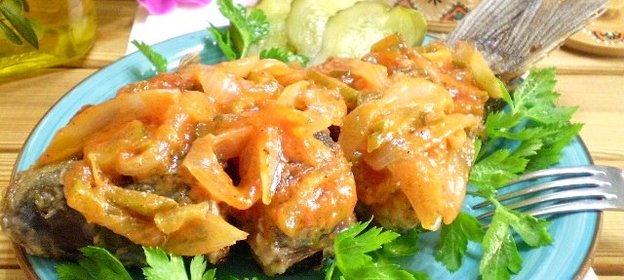 Жареная рыба с подливой
