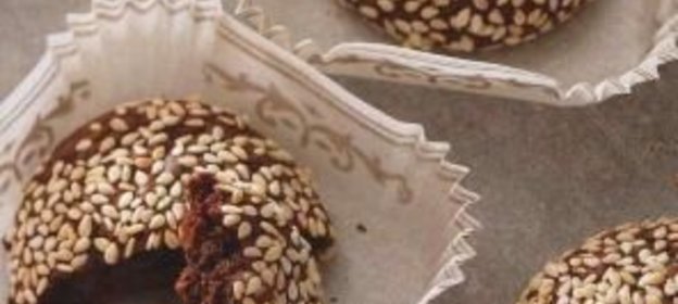 Помидоры, фаршированные курицей, в желе