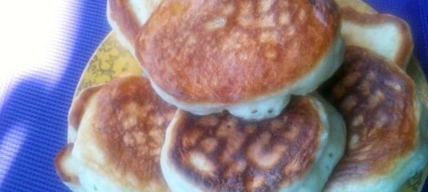 Запеканка из кукурузной крупы и кабачков.