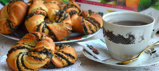 Булочки с маком