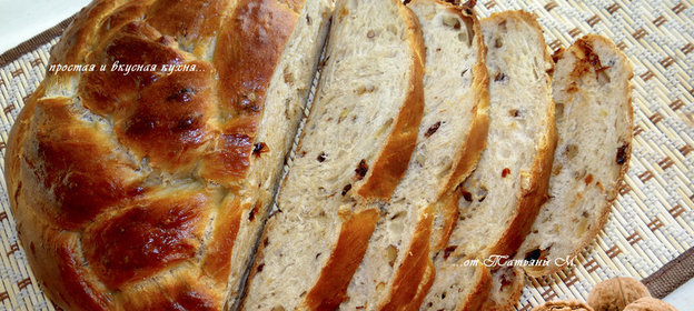 Средиземноморский венок с орехами и барбарисом