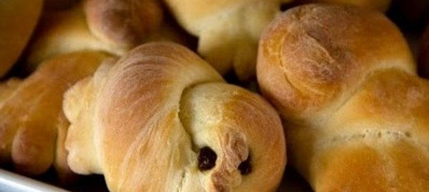 Печенье Жаворонки из дрожжевого теста