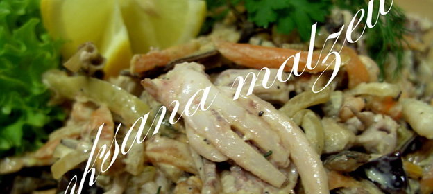 Салат из морепродуктов