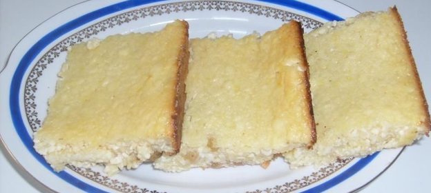 Творожная запеканка с изюмом в духовке