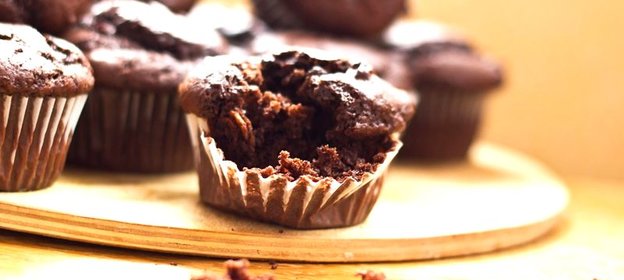 Шоколадные маффины с хрустящей корочкой