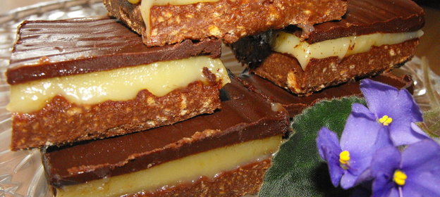 Пирожные со сливочным тоффи и шоколадом