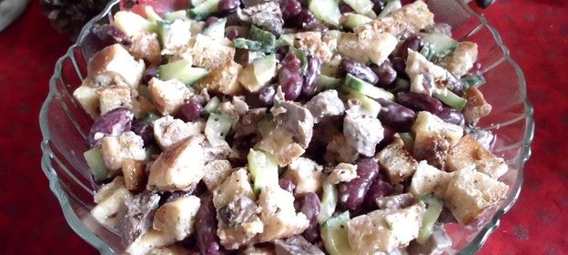 Салат с говядиной и фасолью