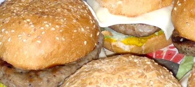 Бургеры с домашними булочками