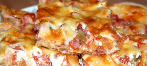 Пицца из дрожжевого теста