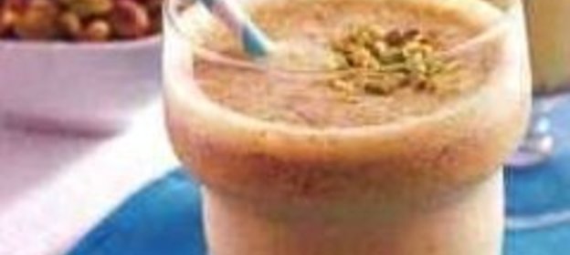 Щи из свежей капусты на курином бульоне