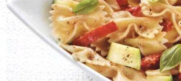 Салат из пасты по-средиземноморски