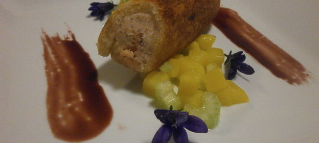 Рулетики из хлеба с рыбной начинкой