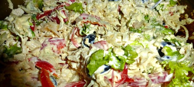 Мексиканский салат с курицей и сладким перцем