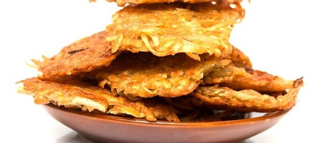 Картофельные оладьи с дрожжами