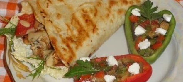 Разукрасим пикник вкусом: Домашний Чикен Ролл и салат Пикникпод уникальным соусом