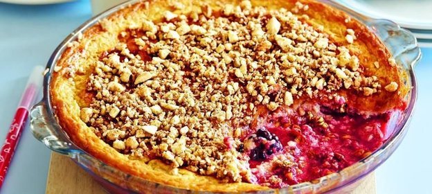 Простая запеканка с ягодами