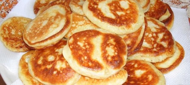 Пышные оладьи на дрожжах
