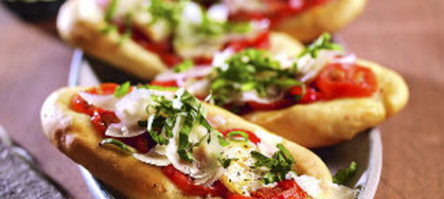 Пицца с томатами