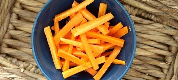 Маринованные морковные палочки