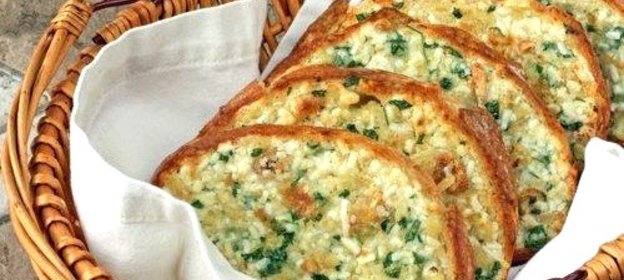 Запеченный хлеб с чесноком
