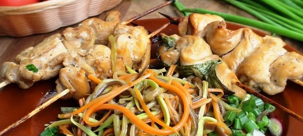 Шашлычки и спагетти из овощей