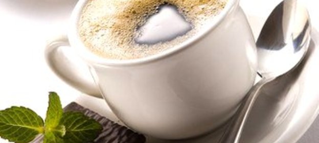 Горячий кофейный флип с мятой
