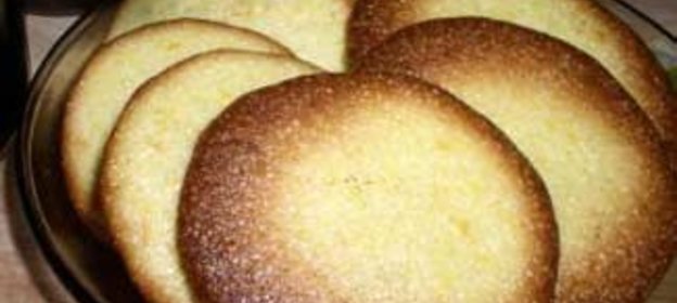 Апельсиновое печенье из поленты к кофе