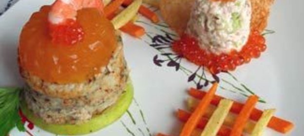 «Пеньки» из судака с грейпфрутовым желе и гарниром из овощей-фри