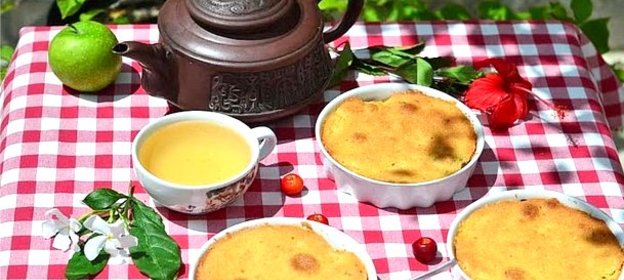 Яблочный кекс с корицей