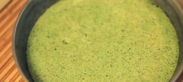 Запеканка из яичных белков, c кальмарами и брокколи