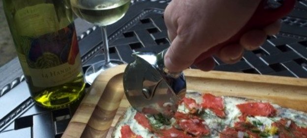 Пицца с лососем