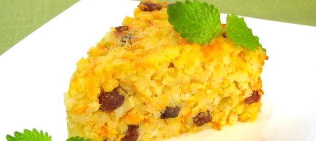 Запеканка с рисом, яблоками и изюмом