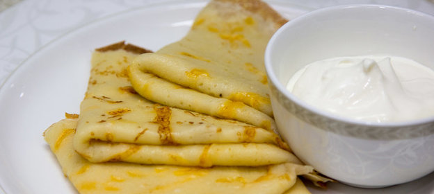 Банановые булочки с кунжутом