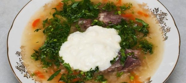 Щи из капусты со свининой