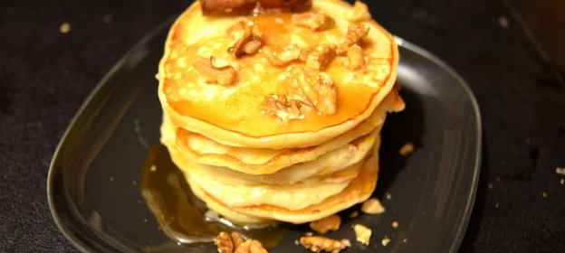 Оладьи с овсяными хлопьями и лимонной цедрой