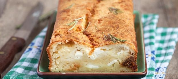 Кекс с сыром и инжиром