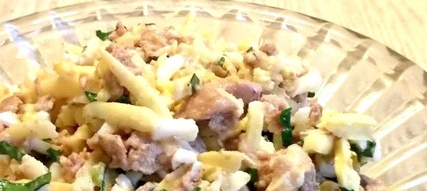 Салат из печени и сыра