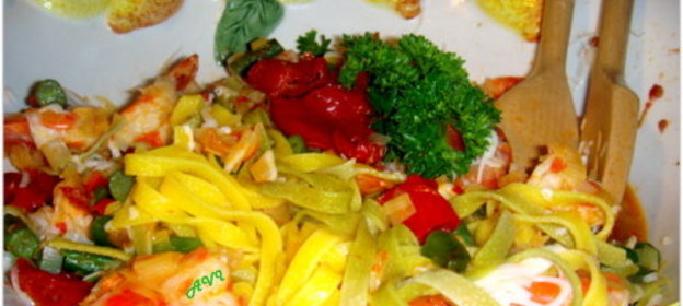 Паста с креветками и зеленой фасолью