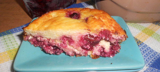 Творожная запеканка с вишней