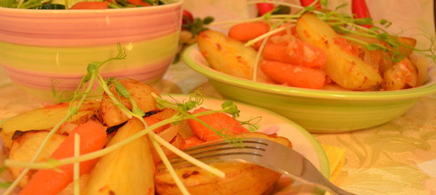 Молодые овощи запеченные в рукаве